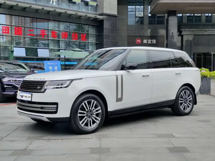Range Rover 2023 Model Facelift 3.0 L6 400PS Shengshi Extended Edition
