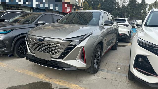 Changan Oshan Z6 2022 Blue Whale 1.5T DCT Smart Navigator – фото 1
