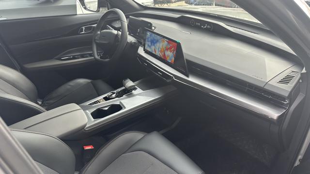 Changan Oshan Z6 2022 Blue Whale 1.5T DCT Smart Navigator – фото 4