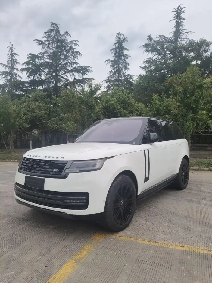 Range Rover 2023 Model 3.0 L6 360PS Shengshi Edition