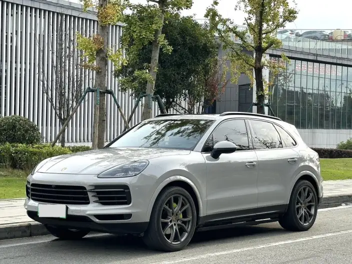 Cayenne E-Hybrid 2022 Model Cayenne E-Hybrid 2.0T Platinum edition