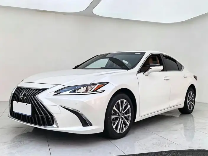 Lexus ES 2024 Model 200 Premium