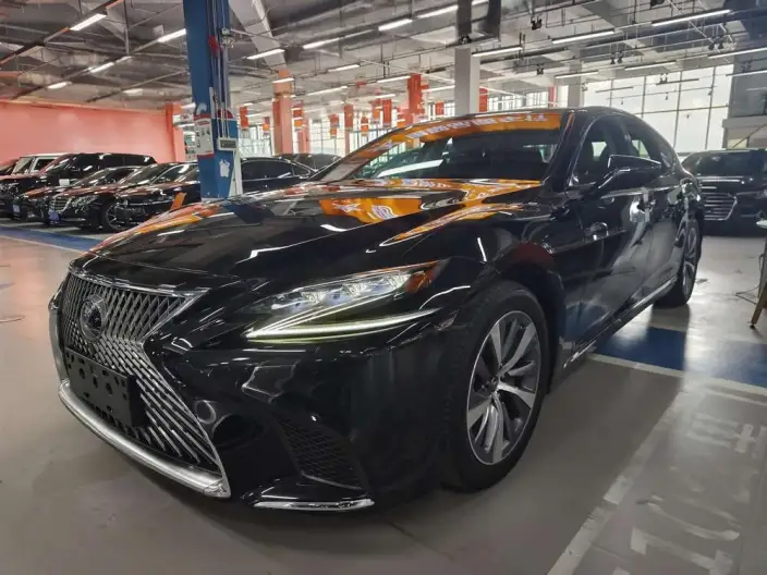 Lexus LS 2020 Model 500h Superior Edition China VI