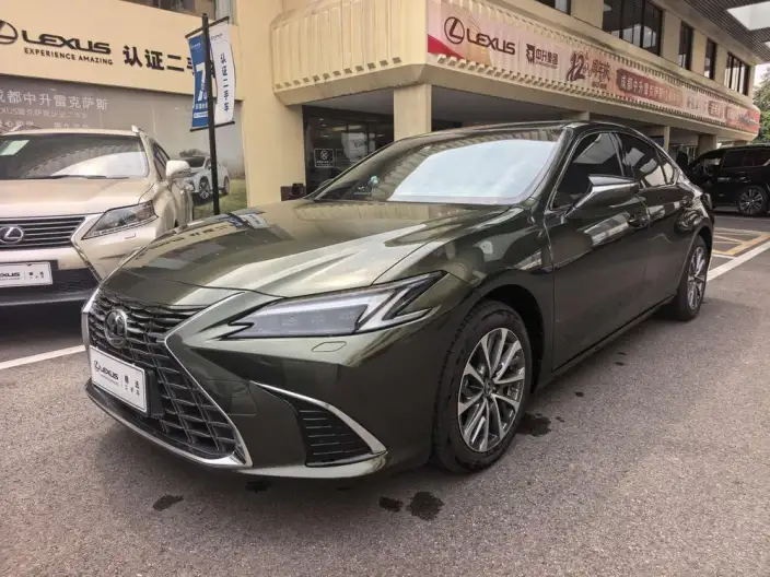 Lexus ES 2025 Model 200 Premium