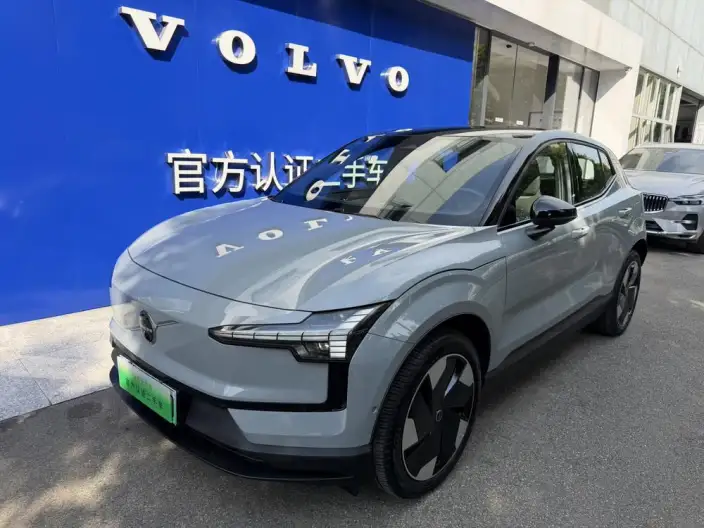 Volvo EX30 2025 Model Rear Drive Long Battery Life Pro Edition Ultra