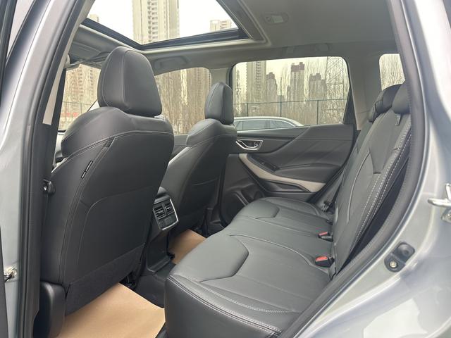 Subaru Forester 2022 2.0i AWD Luxury EyeSight – фото 7