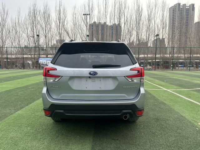 Subaru Forester 2022 2.0i AWD Luxury EyeSight – фото 13
