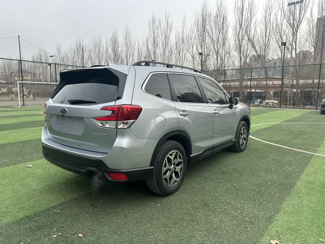Subaru Forester 2022 2.0i AWD Luxury EyeSight – фото 14