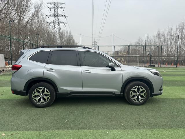 Subaru Forester 2022 2.0i AWD Luxury EyeSight – фото 15