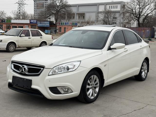 Senova D50 2014 модификация 1.5L Manual Com f ort Edition