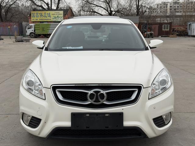 Senova D50 2014 модификация 1.5L Manual Com f ort Edition