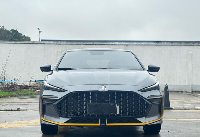 MG6 2021 Pro 1.5T Automatic Trophy Flagship – фото 2