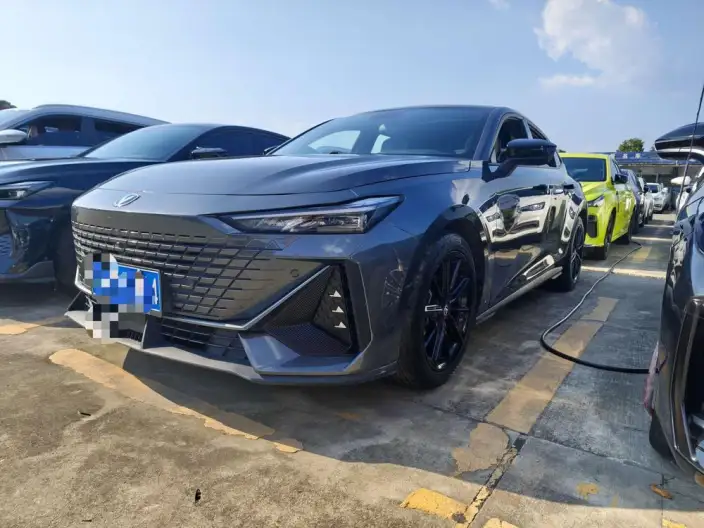 Changan UNI-V 2022 Model 1.5T Noble Model