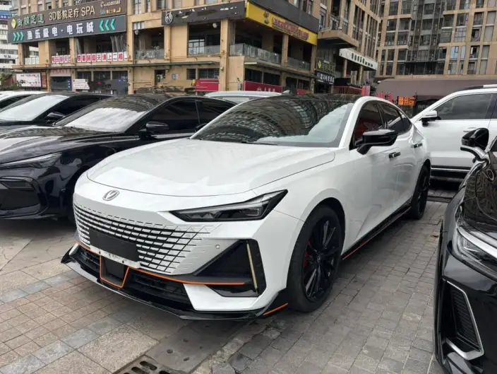 Changan UNI-V 2023 Model 1.5T Sports Edition