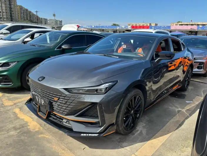 Changan UNI-V 2023 Model 1.5T Sports Edition