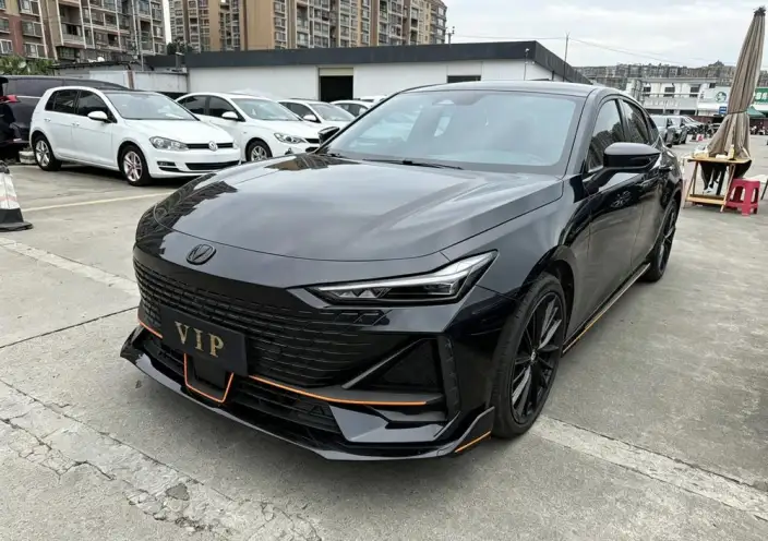 Changan UNI-V 2023 Model 1.5T Sports Edition