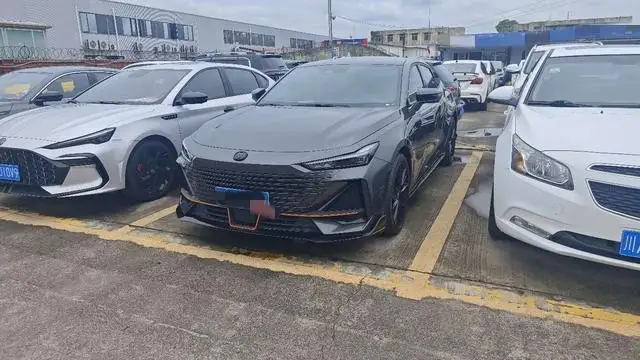 Changan UNI-V 2023 Model 1.5T Sports Edition