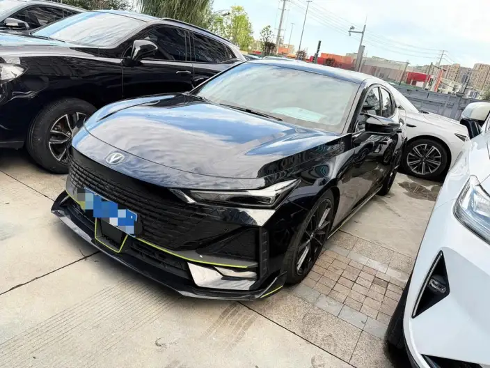 Changan UNI-V 2022 Model 1.5T Sports Edition