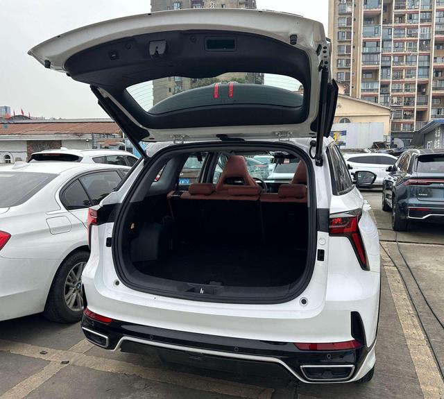 Changan CS75 PLUS 2023 3rd Gen 1.5T Automatic Premium – фото 11