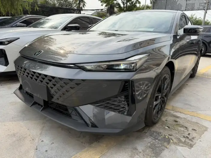 Changan UNI-V 2024 Model 1.5T Exclusive Model