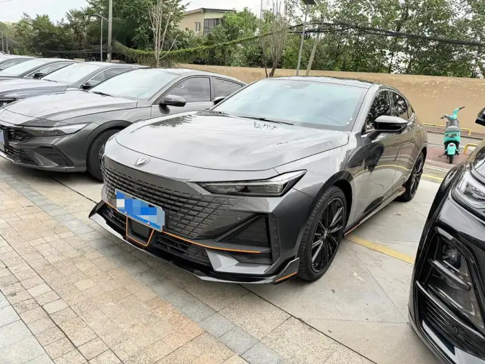 Changan UNI-V 2023 Model 1.5T Sports Edition