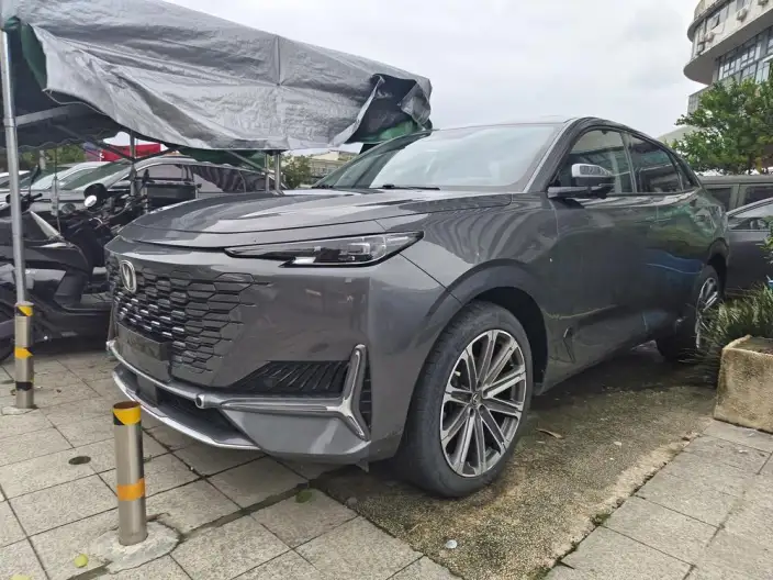 Changan UNI-K 2021 Model 2.0T Luxury Model