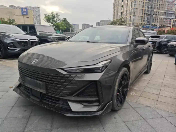 Changan UNI-V 2022 Model 1.5T Sports Edition