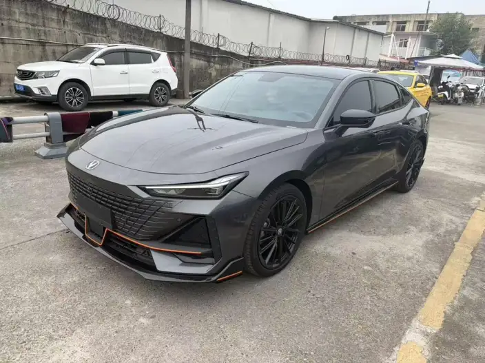 Changan UNI-V 2023 Model 1.5T Sports Edition