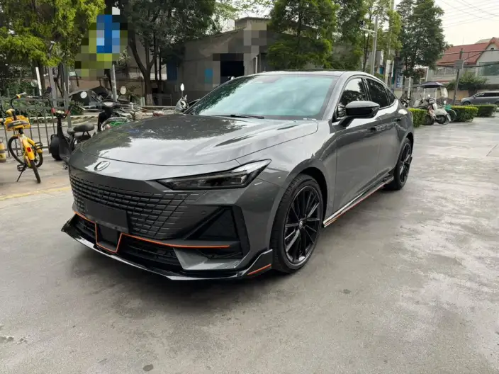 Changan UNI-V 2023 Model 1.5T Sports Edition