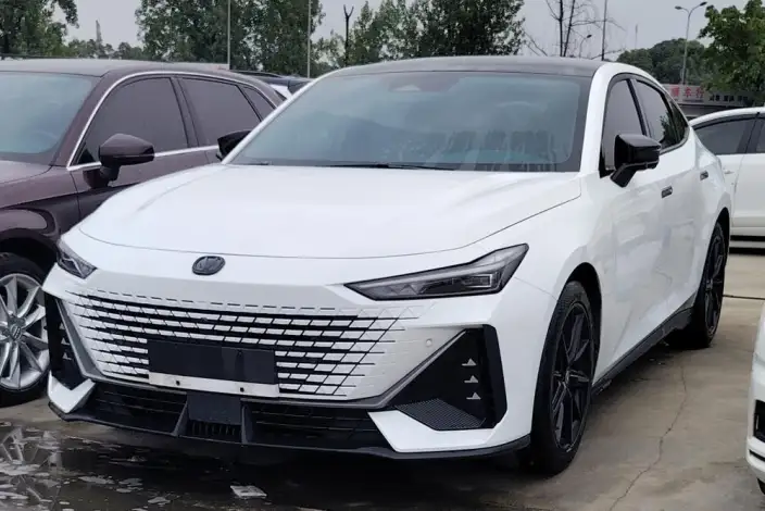 Changan UNI-V 2023 Model 1.5T Noble Model