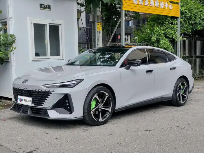 Changan UNI-V 2023 Model 1.5T Noble Model