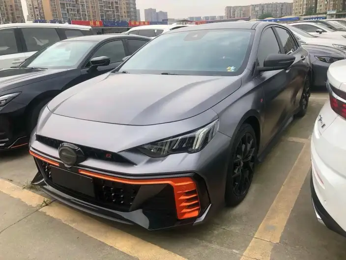 Emzoom 2022 Model 270T J16 R-Style Track Edition