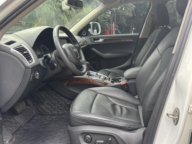 Audi Q5 2012 модификация 2.0TFSI Dynamic – фото 7