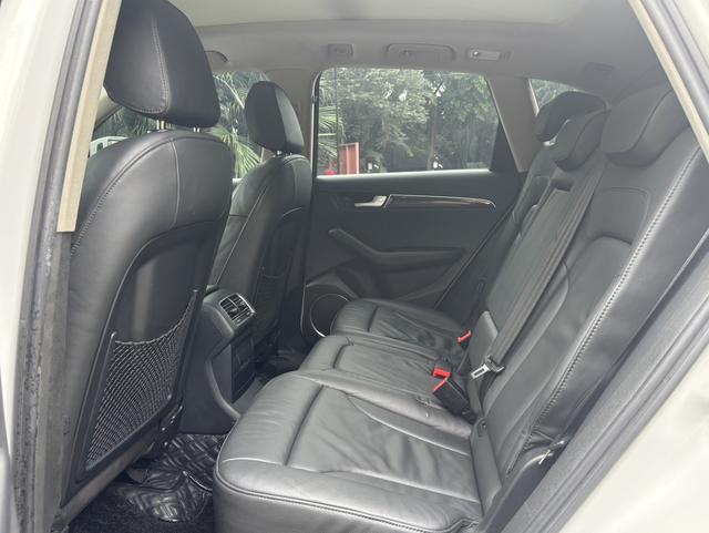 Audi Q5 2012 модификация 2.0TFSI Dynamic – фото 9