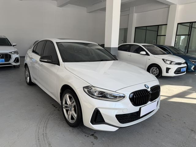 BMW 1 Series 2021 Facelift 120i M Sport Night Black Edition – фото 3