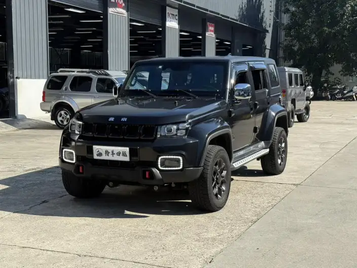 BAIC BJ40 2021 Model 2.0D Automatic 4WD Blade Hero Edition Warrior Model front and rear electronic control locks