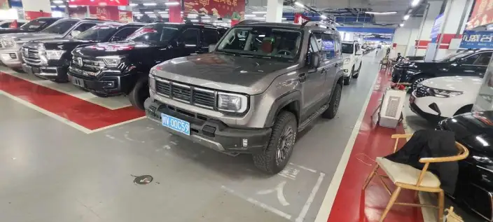 BAIC BJ40 2024 Model City Hunter Edition 2.0T Automatic 4WD Warrior Model