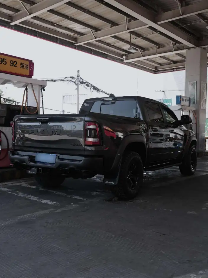 Rampage 2022 Model 6.2T Automatic 4WD 5 seat Parallel Imported
