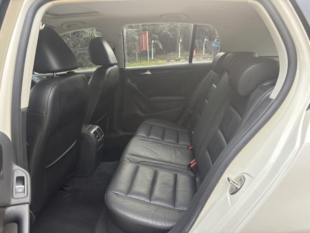 Volkswagen Golf 2011 1.4TSI Automatic Comfort – фото 9