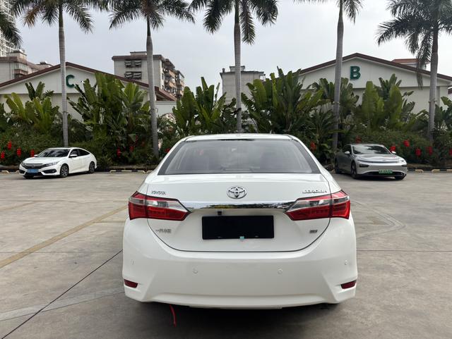 Toyota Corolla 2014 1.6L CVT GL -i натуральная кожа Edition – фото 5