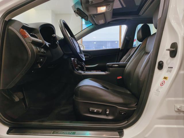 Toyota Crown 2012 2.5L Royal Leather – фото 8