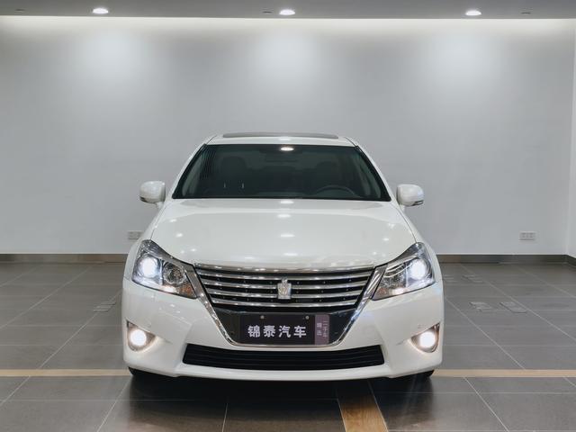 Toyota Crown 2012 2.5L Royal Leather – фото 12