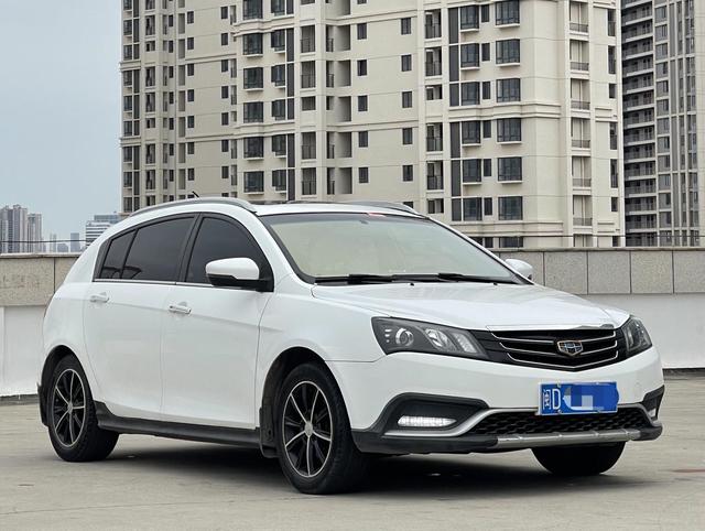 Geely Emgrand 2016 модификация лян кузов RS 1.5L CVT Up Edition – фото 2