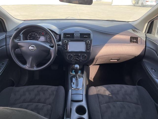 Nissan Tiida 2013 1.6L CVT Cool Café – фото 9
