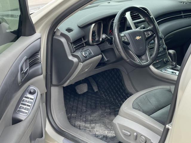 Chevrolet Malibu 2014 2.0L Auto Luxury – фото 8