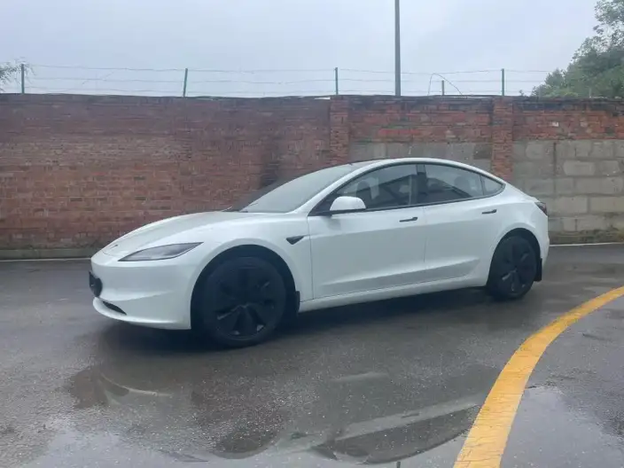 Model 3 2025 Model Facelift Long Battery Life Pro Rear-wheel drive version