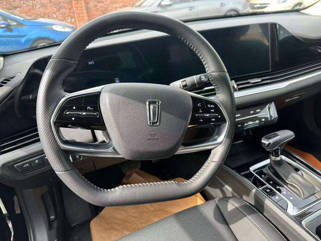 Bestune B70 2023 Third Gen 1.5T Automatic Enjoy 70th Anniversary Edition – фото 5