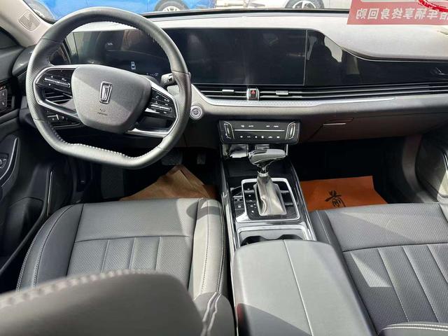 Bestune B70 2023 Third Gen 1.5T Automatic Enjoy 70th Anniversary Edition – фото 8