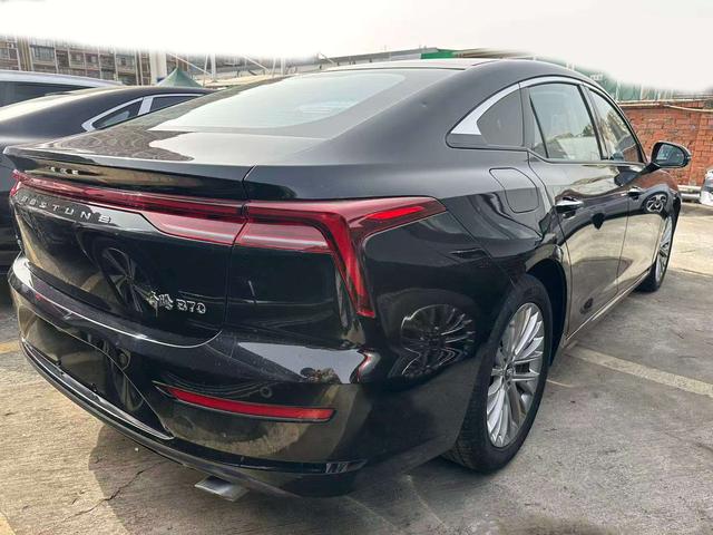 Bestune B70 2023 Third Gen 1.5T Automatic Enjoy 70th Anniversary Edition – фото 11
