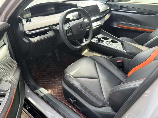 Changan UNI-V 2022 1.5T Sport – фото 4